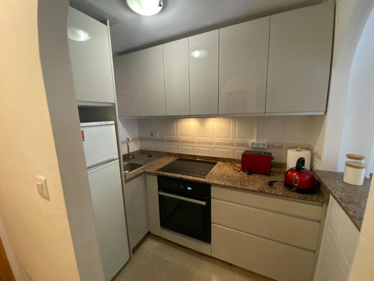 Linmarko Apartamento En Centro De Торевьиа Экстерьер фото