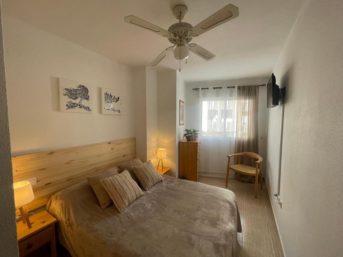 Linmarko Apartamento En Centro De Торевьиа Экстерьер фото