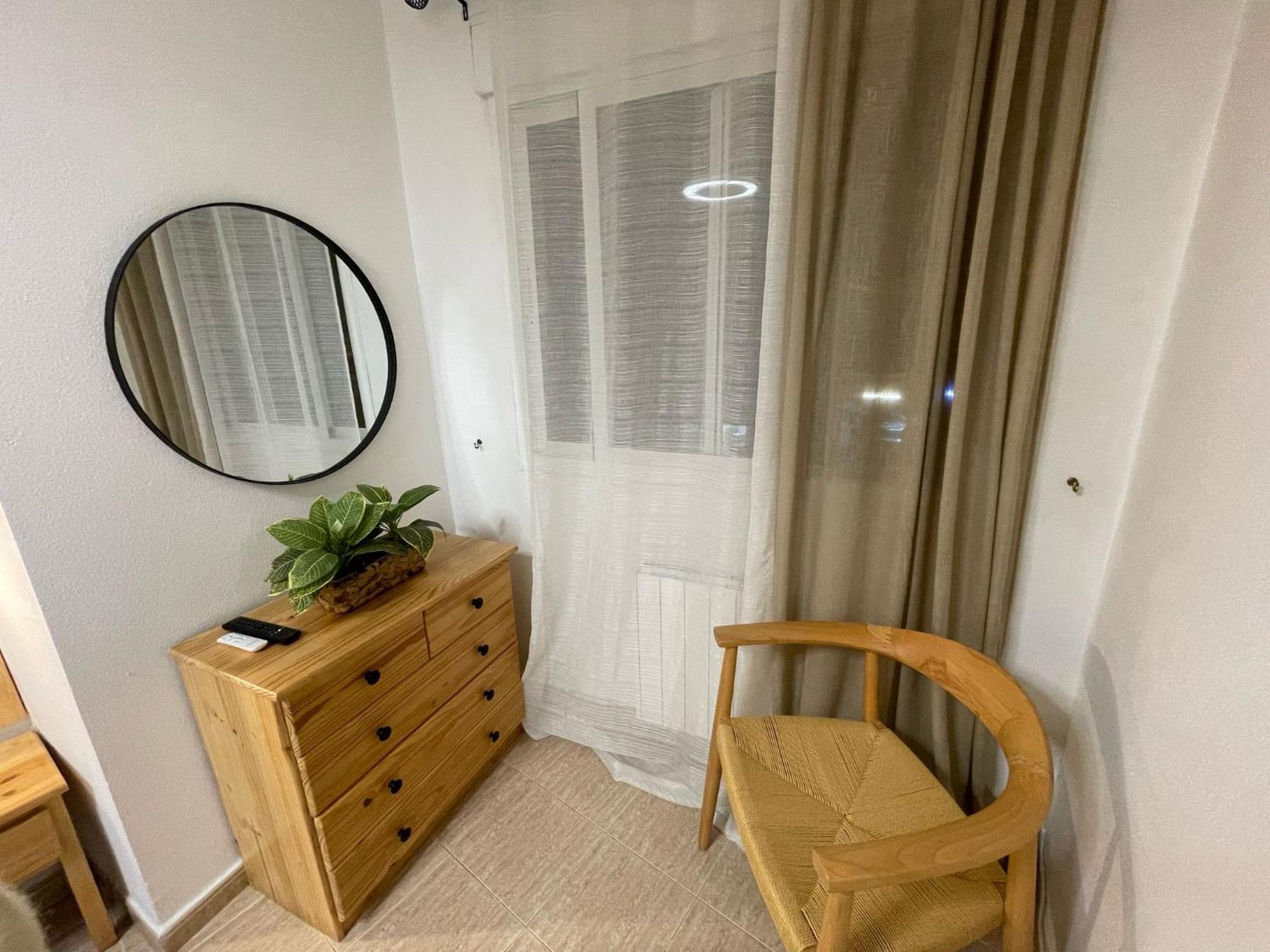 Linmarko Apartamento En Centro De Торевьиа Экстерьер фото